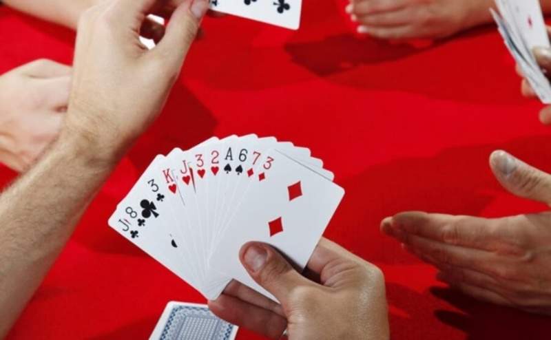 Hướng dẫn cách chơi Tiến Lên Miền Bắc chi tiết và chuyên nghiệp Hướng dẫn cách chơi Tiến Lên Miền Bắc chi tiết và chuyên nghiệp